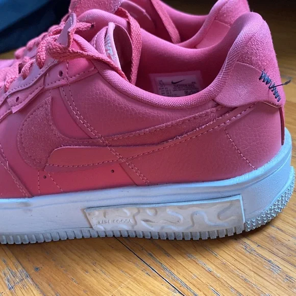 Nike React Hot Pink Air Max - Picture 4 of 7